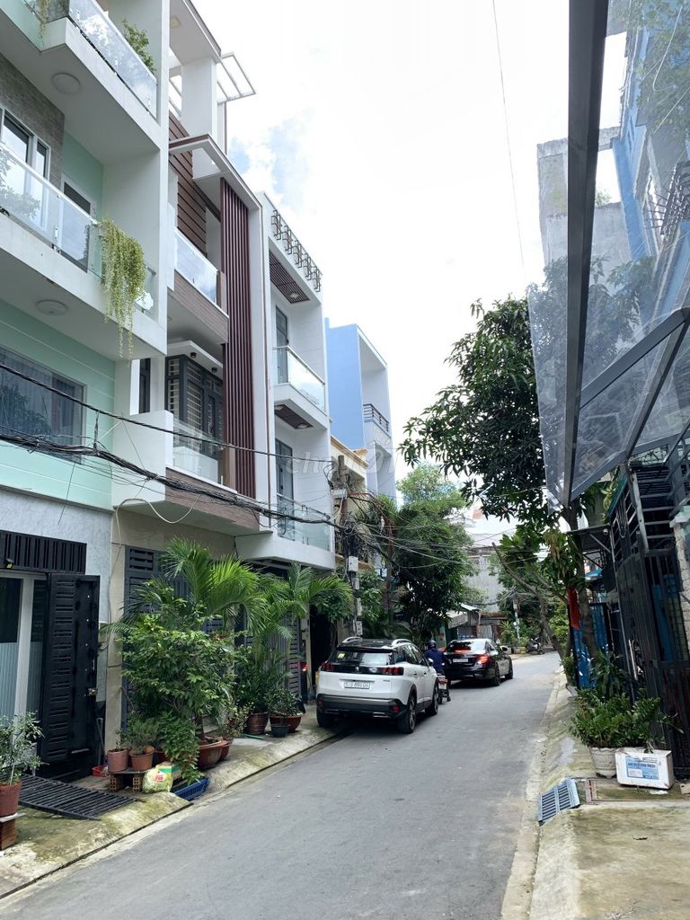 Bán nhà HXH P.Bình Thuận Q7